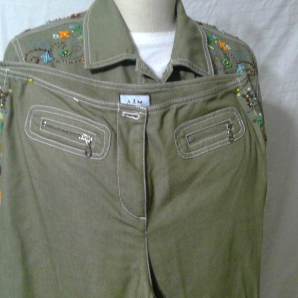 ITW Claude Brown Beaded Pant Suit Size 10 - Picture 9 of 14